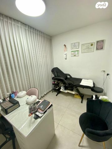 דירה, השר רבינוביץ 9, הנביאים, בת ים