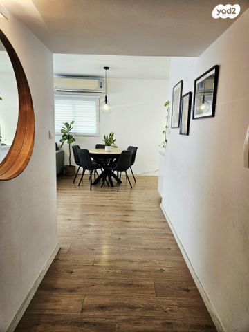 דירה, מוצא 1, מרום נווה, רמת יצחק, רמת גן