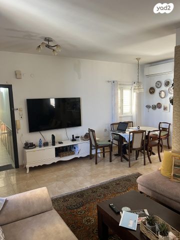 דירה, דרך בן גוריון 97, דרום מערב ותיק, בת ים