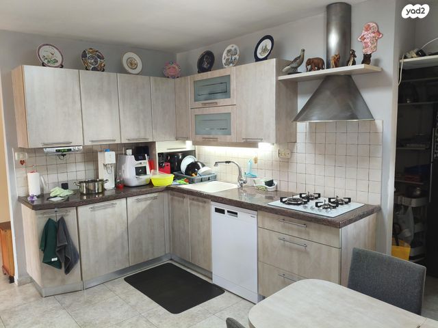 גג/ פנטהאוז, ברנשטיין 29, נווה הדרים, ראשון לציון