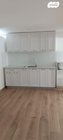 יוסף יבנאי 23