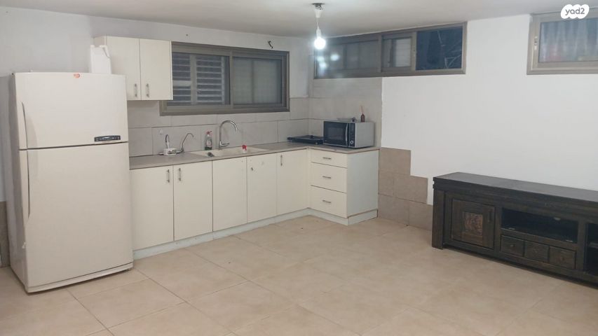 יחידת דיור, הנביאים 12, אביב, ראש העין