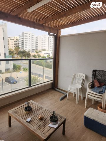 דירה, יקינטון 14, הפרחים, חריש