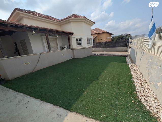 בית פרטי/ קוטג', זית 272, תלמים, תלמים