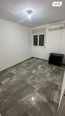 דירה, שדרות ז'בוטינסקי 26, קרית ים  א', קרית ים