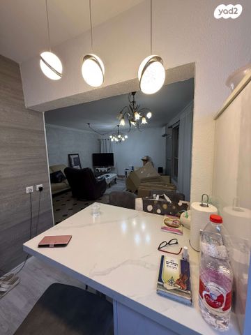 דירה, מנשה 18, מרכז העיר, סביניה, הוותיקה, קרית ביאליק