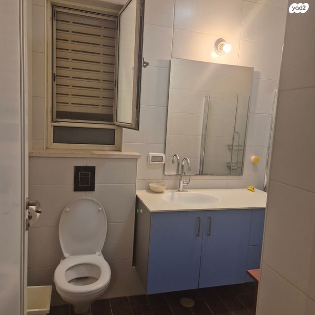 דירה, אלה 652, לוזית, לוזית