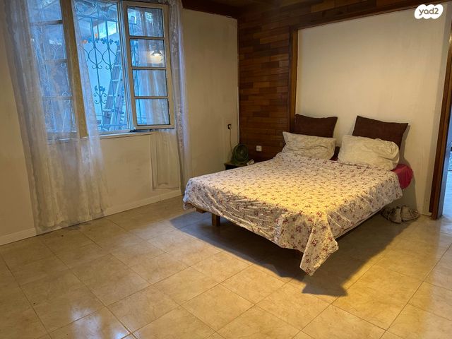 דירת גן, אחד העם 10, הרצליה, חיפה