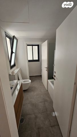 דירה, חסידי האומות 18, מכללת תל אביב יפו, דקר, תל אביב יפו