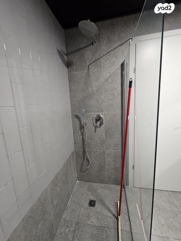 דירה, הנמל 19, שער פלמר, תחנת רכבת השמונה, חיפה