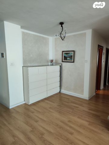 דירה, מרדכי נמיר 5, קרית ים ב', קרית ים