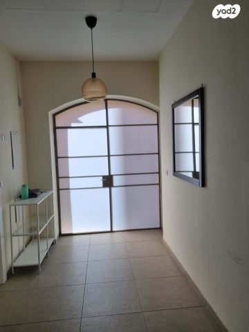 דירה, שמעיה 9, צפון יפו, המושבה האמריקאית-גרמנית, תל אביב יפו