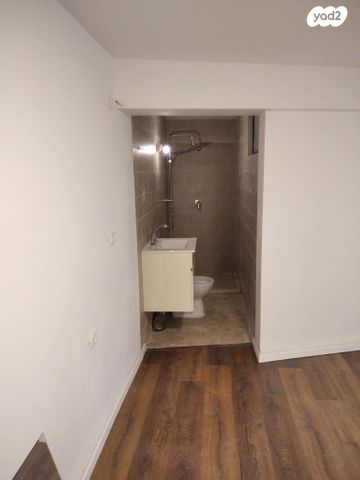 יחידת דיור, הדולב 4, אורנית, אורנית