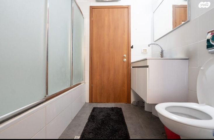 דירה, דרך נגבה 72, נווה רם, שיכון מזרחי, רמת גן