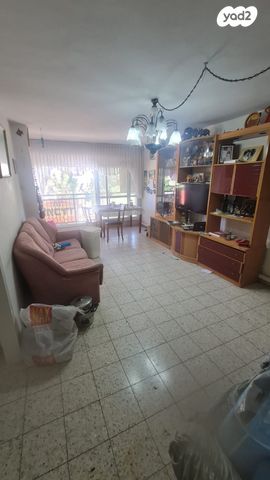 שדרות יוספטל 9