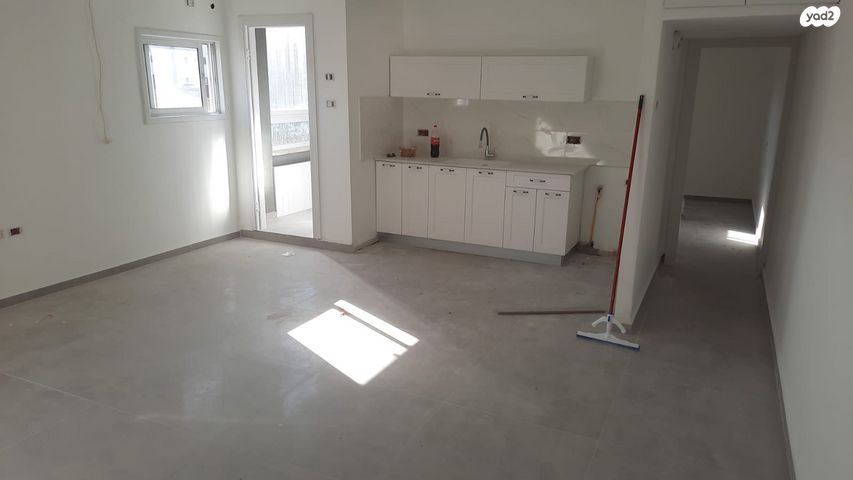 דירה, שדרות רוטשילד 35, רח' הנשיא צפון, חדרה