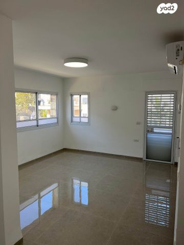 דירה, האירוסים 104, גבעת אבני, גבעת אבני