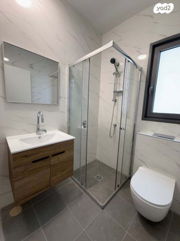 גג/ פנטהאוז, חרמון 20, נאות שז"ר, יבנה