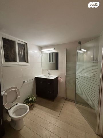 דירה, נחמיה 37, נווה שאנן, חיפה