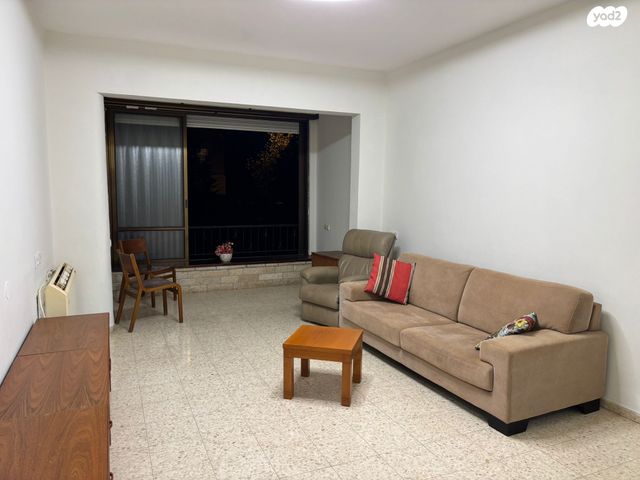 דירה, נחמיה 37, נווה שאנן, חיפה