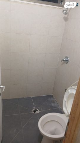 יחידת דיור, הנביאים 12, אביב, ראש העין