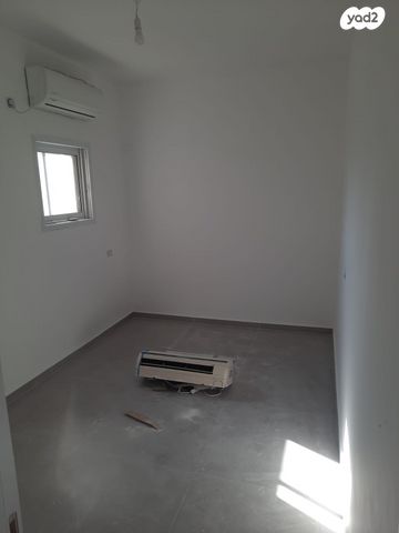 דירה, שדרות רוטשילד 35, רח' הנשיא צפון, חדרה