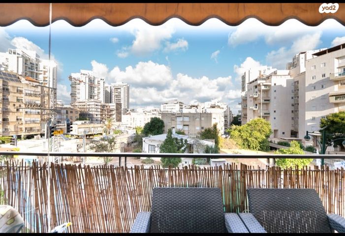 דירה, דרך נגבה 72, נווה רם, שיכון מזרחי, רמת גן