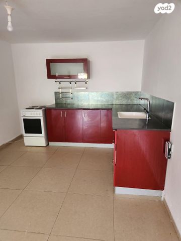 יחידת דיור, בן צבי 11, קרית עמל, קרית טבעון