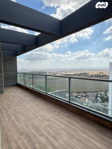 גג/ פנטהאוז, חרמון 20, נאות שז"ר, יבנה