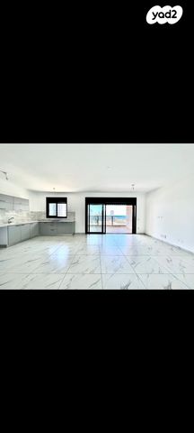 דירה, אמנון ליפקין שחק 6, נוף הטיילת, נתניה