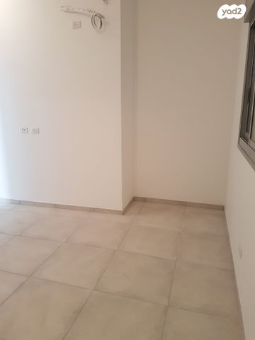 דירת גן, אברהם לייסין 6, קרית אליעזר, חיפה