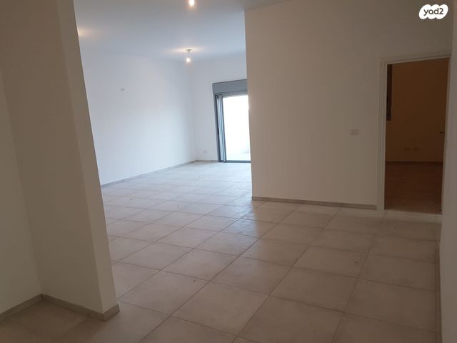 דירת גן, אברהם לייסין 6, קרית אליעזר, חיפה