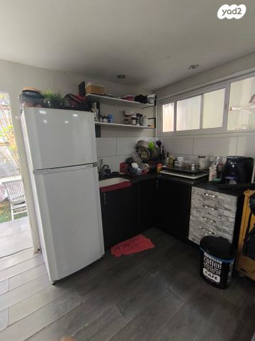 יחידת דיור, לוי אשכול 11, גבעת אוויה, יהוד מונוסון