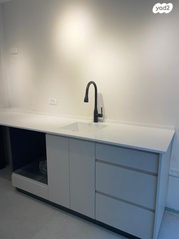 דירת גן, הלוטוס 14, עג'מי, גבעת העליה, תל אביב יפו