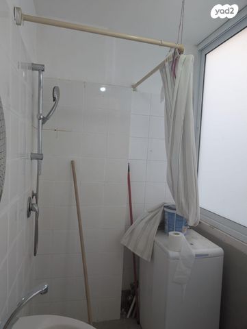 דירה, שדרות ירושלים 80, מרום נווה, רמת יצחק, רמת גן