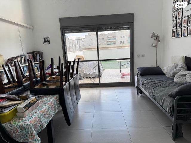 דופלקס, רבי מנחם פרוש 12, שכונת המע"ר, בית שמש