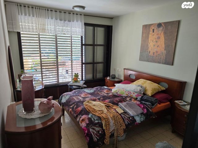 גג/ פנטהאוז, קהילת פראג 8, יוספטל, פתח תקווה