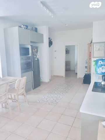 דירה, שדרות בן גוריון 3, גבעת עדן, זכרון יעקב