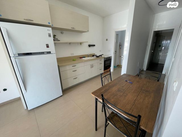 דירה, נורית, נורית, נורית