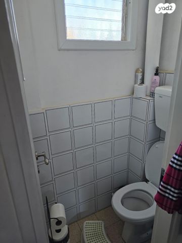 גג/ פנטהאוז, קהילת פראג 8, יוספטל, פתח תקווה