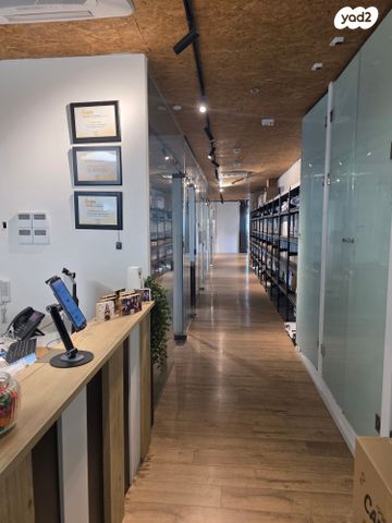 משרדים, קרן היסוד 22, אזור תעשיה, טירת כרמל