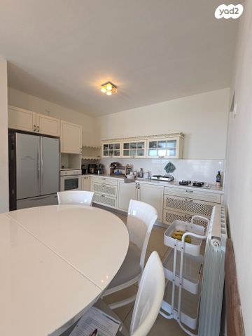 דירה, קורץ, ירושלים