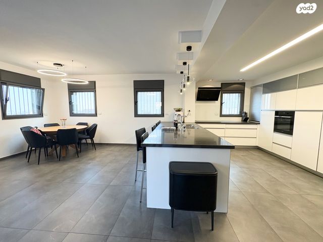 בית פרטי/ קוטג', פרופ' יעקב פולוצקי, גילה, ירושלים