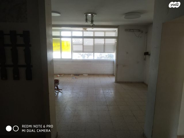 דירה, גבעת סביון, גני תקווה