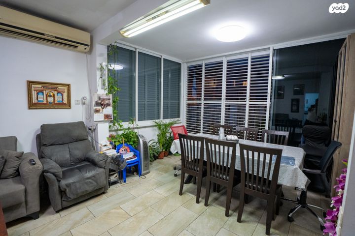 דירת גן, אחרון, קרית שלום, תל אביב יפו