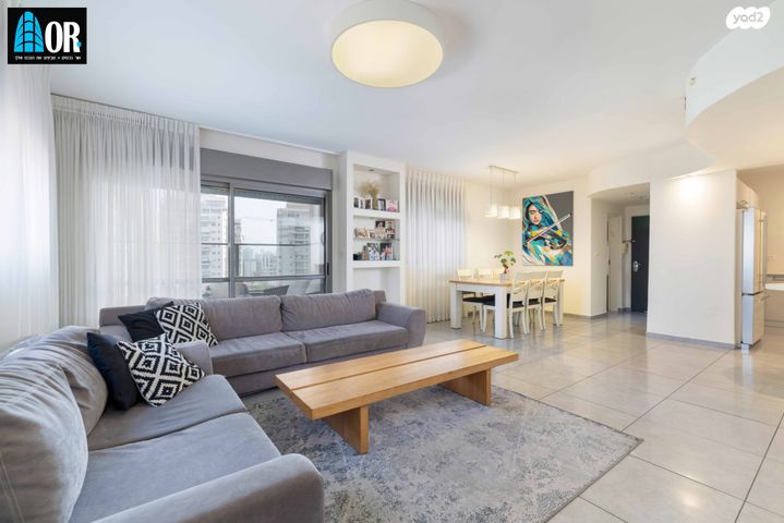 דירה, שדרות האלונים, פארק המושבה, באר יעקב