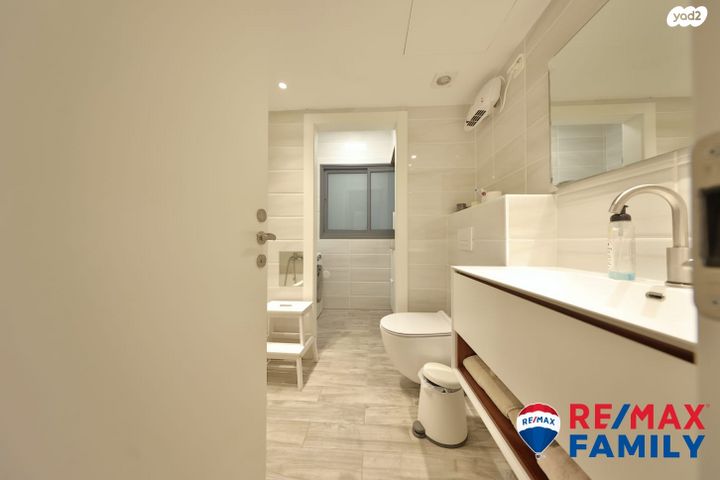 דירה, נעמי שמר 10, נאות אפק, אפקה, קרית ביאליק