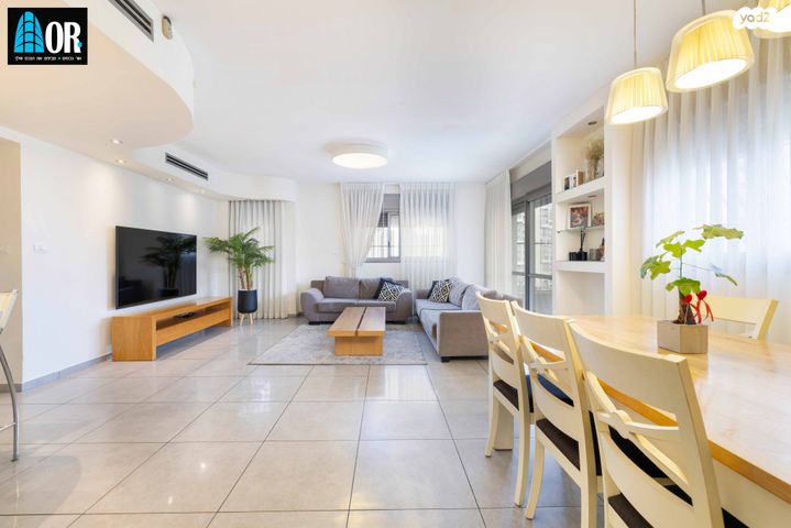 דירה, שדרות האלונים, פארק המושבה, באר יעקב