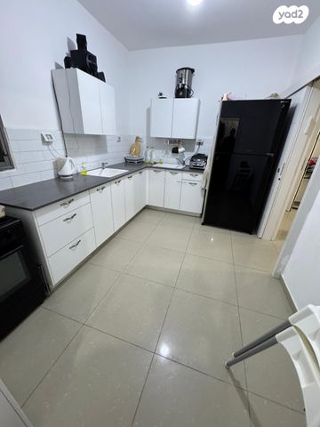 נתיבות מערב