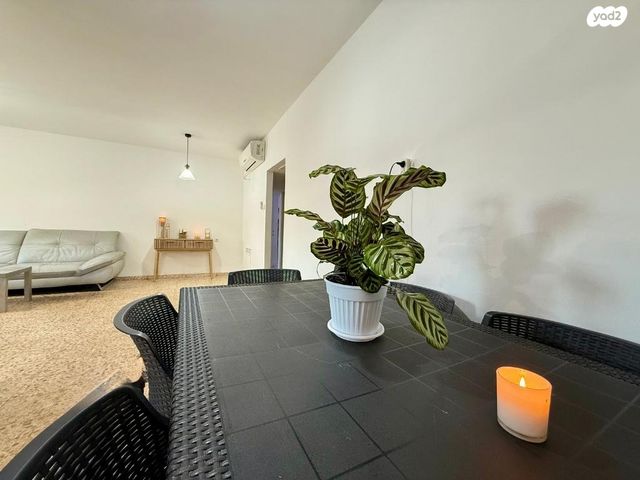 דירה, הורדים, רמות יצחק, נשר